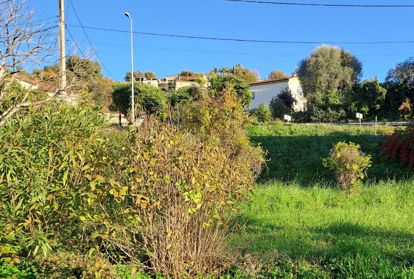  Vente Terrain + Maison - Terrain : 520m² - Maison : 103m² à Cagnes-sur-Mer (06800) 