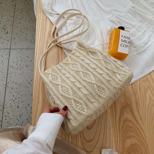 Title 3, Woven shoulder bag for women, large capacity bu...
