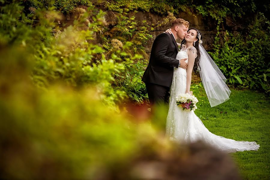 Wedding photographer Costin Constantinescu (xphotography). Photo of 13 December 2019