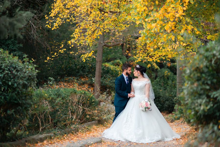 Fotógrafo de casamento Yuliya Vasileva (crimeanphoto). Foto de 23 de novembro 2018