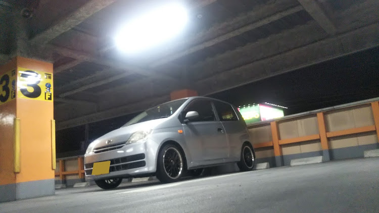 ミラの車好きと繋がりたい・仕事帰りに📸・軽でも集まってみたい・Jun Styleに関するカスタム事例の投稿画像1枚目
