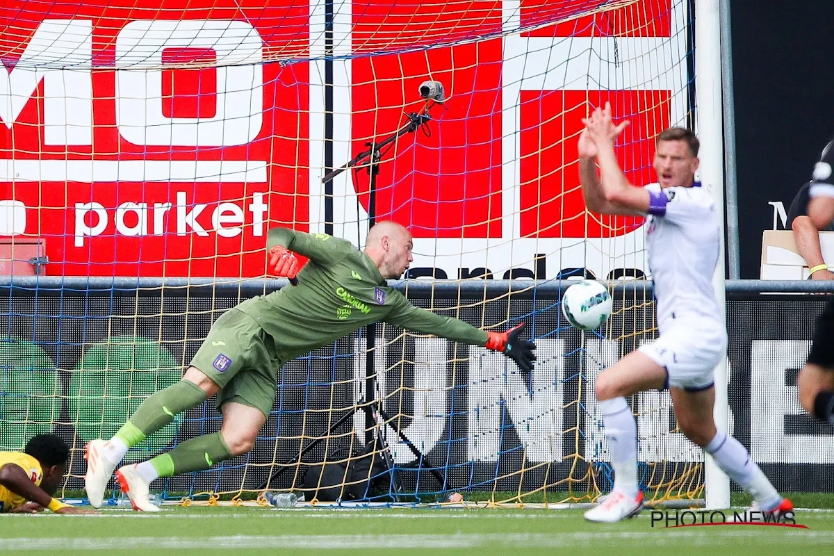 Ce n'est pas Bart Verbruggen, mais Maxime Dupé marque déjà des points à Anderlecht