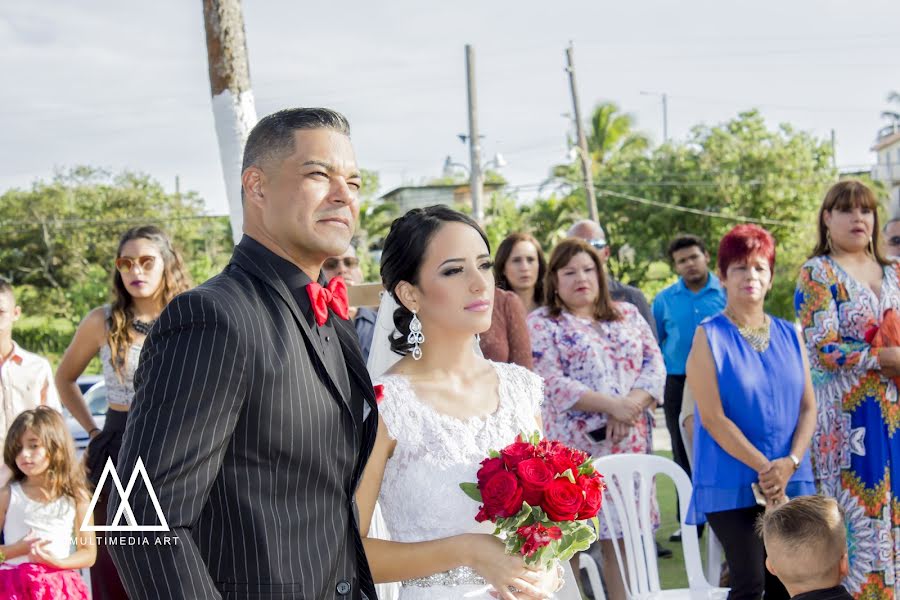 Fotógrafo de bodas Joy Cortes (multimediaartpr). Foto del 27 de diciembre 2018