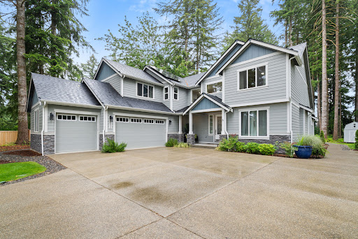 House with garden 4