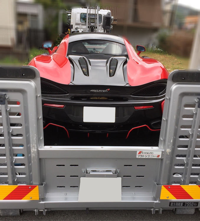 570Sクーペのエンジンオイル交換に関するカスタム事例の投稿画像1枚目