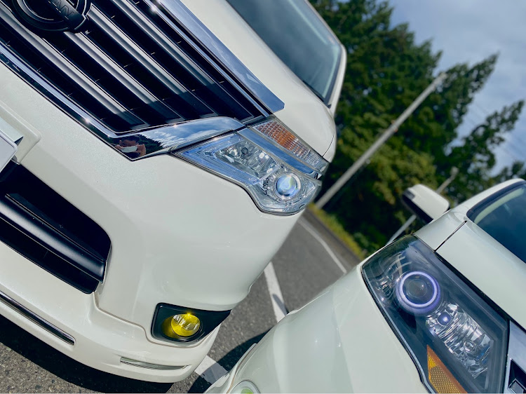 セレナの左半顔写真展・c25・c26・セレナ愛好会・セレナハイウェイスターに関するカスタム事例の投稿画像3枚目