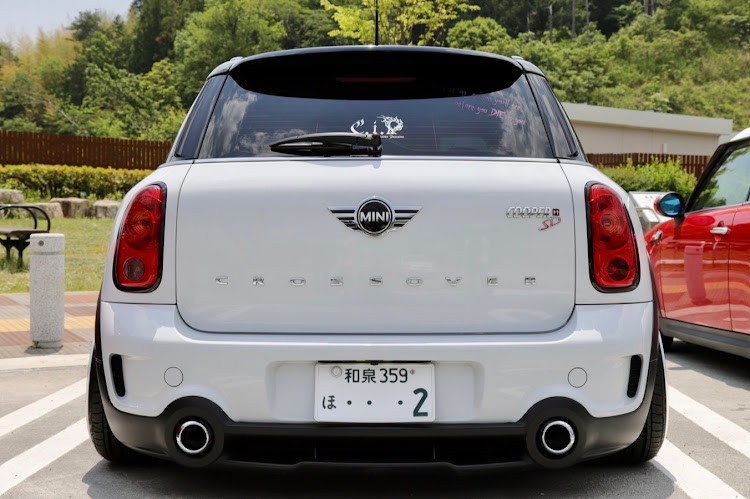 ミニ クロスオーバーの愛車の一番好きな角度・MINI R60・CROSSOVER・SSR wheel Formula AERO SPOKE・イクラ？😑に関するカスタム事例の投稿画像1枚目