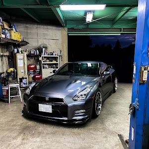 NISSAN GT-R R35