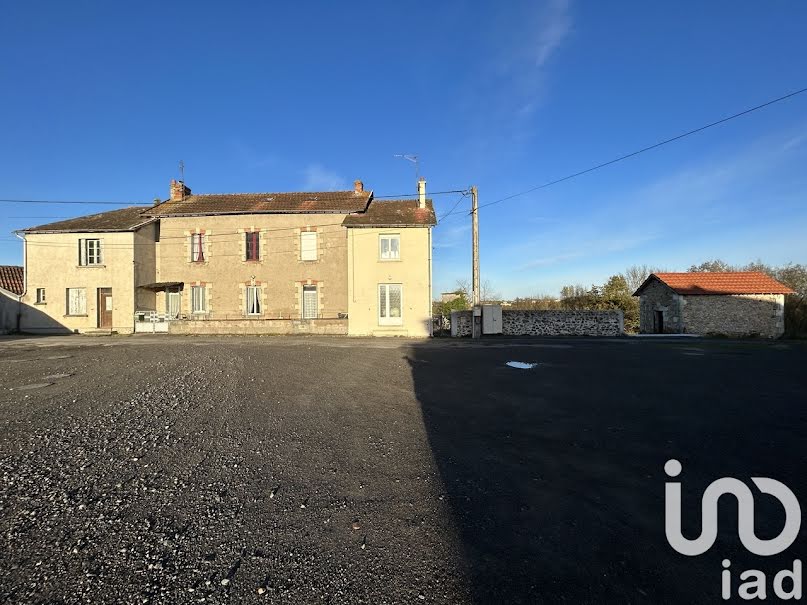 Vente maison 6 pièces 157 m² à Saint-Varent (79330), 70 000 €