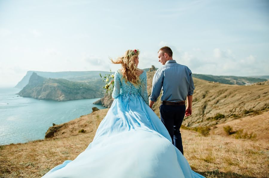 Fotógrafo de casamento Evgeniya Foto (geneva91). Foto de 18 de outubro 2016