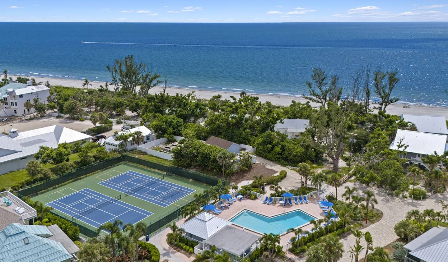 House with pool Captiva