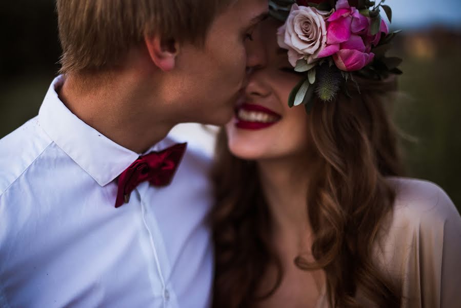 Fotógrafo de casamento Nadezhda Sokolova (nadinsokolova). Foto de 2 de julho 2015