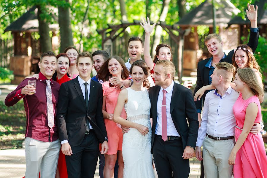 Fotografo di matrimoni Slava Svet (slavasvet). Foto del 10 aprile 2018