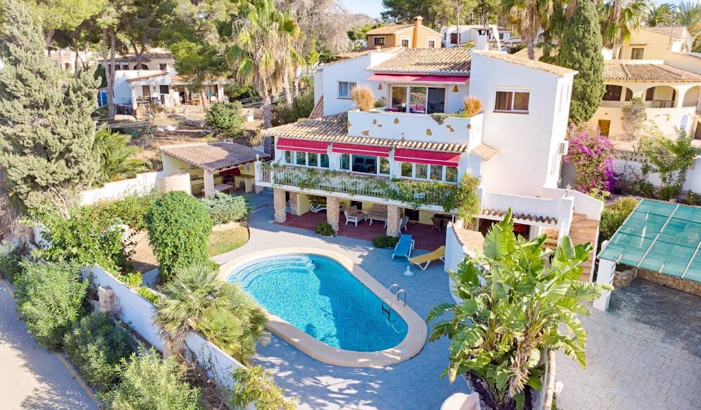 Property with pool Moraira