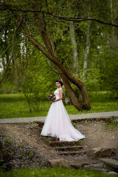 Fotógrafo de casamento Alisa Shkurskaya (pugacheva). Foto de 26 de maio 2016