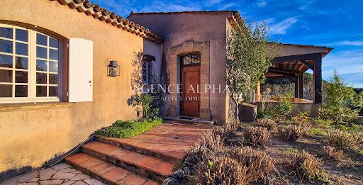 Villa avec jardin et terrasse 4