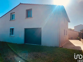 maison à Saint-Sulpice-de-Royan (17)