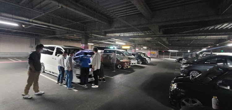 パレットの貴重なコラボ・楽しい時間はあっという間・車高の低さは腰の低さ・出逢いに感謝・人間みたわぁに関するカスタム事例の投稿画像6枚目