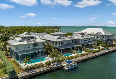 Apartment with pool 4