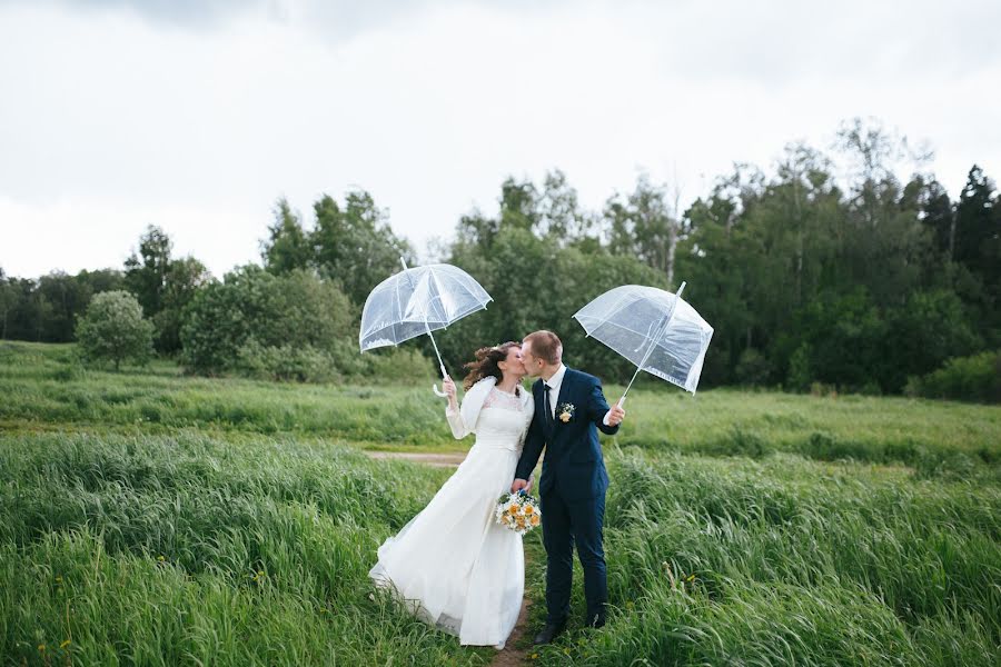 Fotografo di matrimoni Natasha Brusynina (brusynina). Foto del 10 giugno 2017