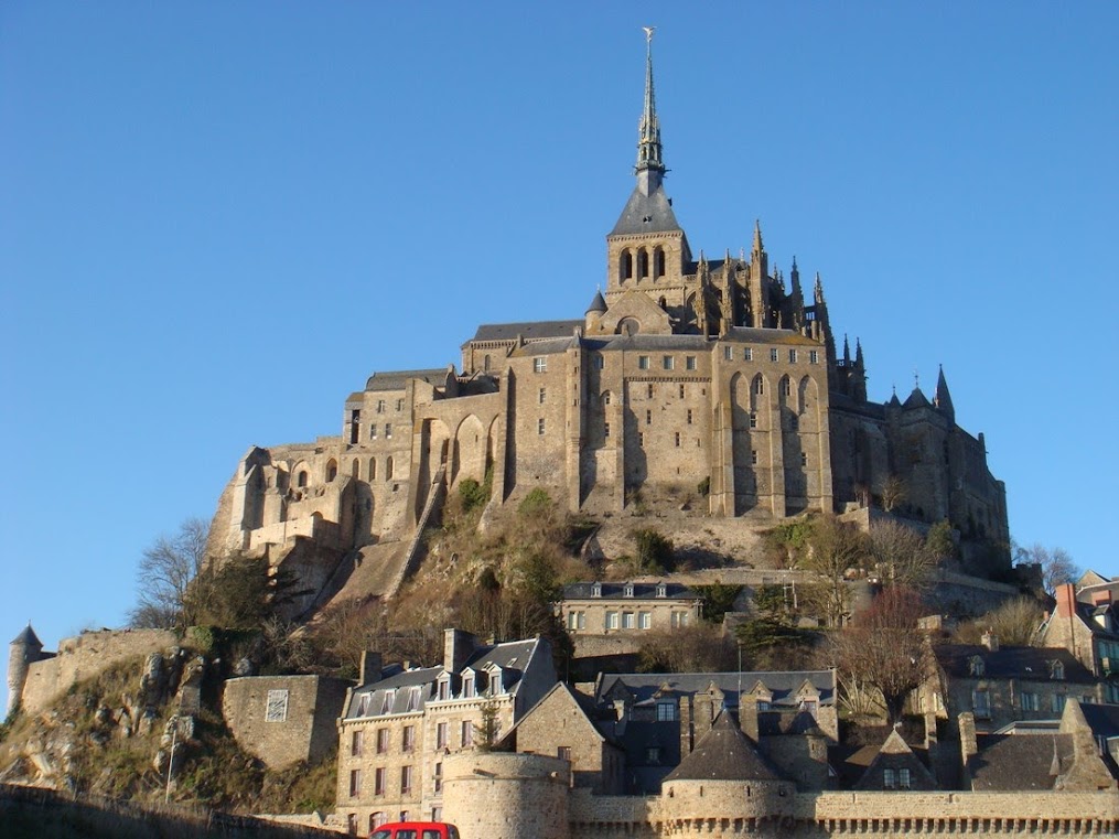 Monte Saint-Michel, suas histórias e lendas