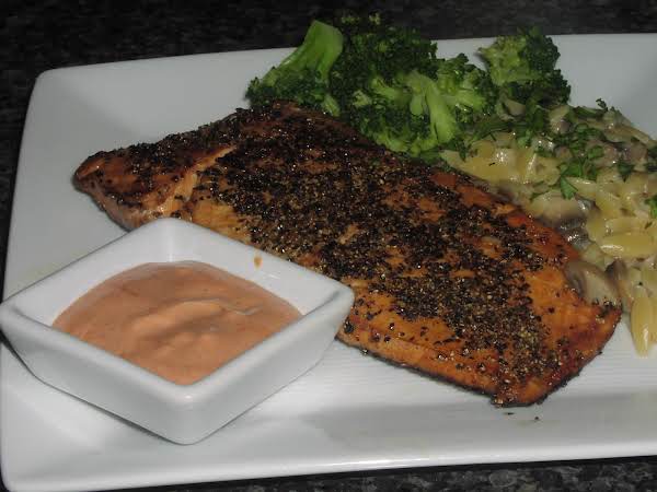 Marinated Salmon Seared in a Pepper Crust_image