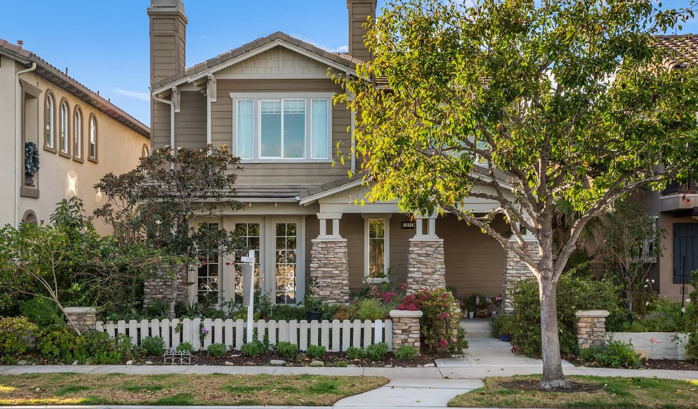 House with pool and garden Oxnard