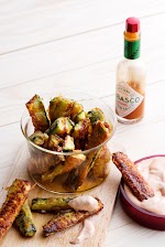 Keto zucchini fries with spicy tomato mayo was pinched from <a href="https://www.dietdoctor.com/recipes/keto-zucchini-fries-spicy-tomato-mayo" target="_blank" rel="noopener">www.dietdoctor.com.</a>