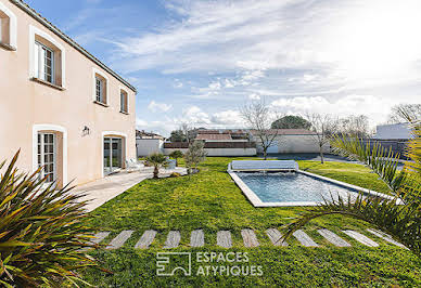 House with pool and terrace 19