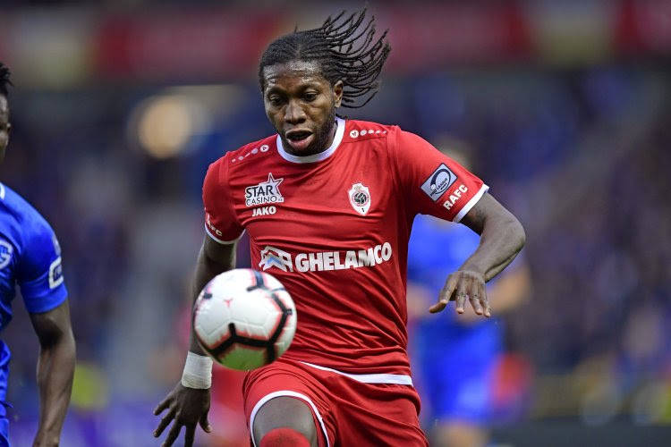 Michael Verschueren komt met update over transfer Mbokani