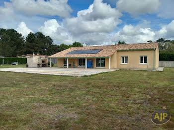 maison à Lesparre-Médoc (33)