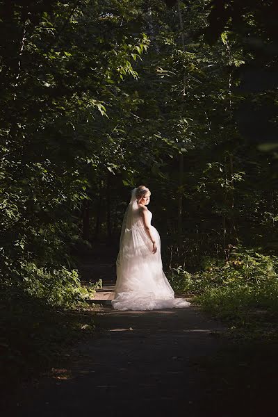 Wedding photographer Dasha Kapitanova (kapitanovafoto). Photo of 10 September 2018