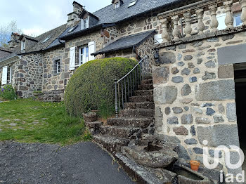 maison à Saint-Martin-Valmeroux (15)