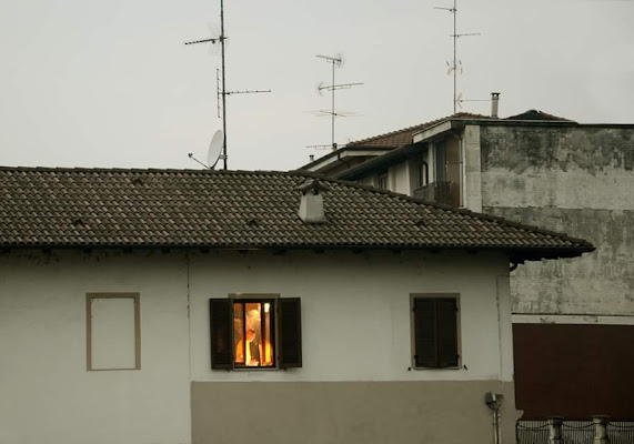 Nell'attesa che si spenga la luce di Giuliana