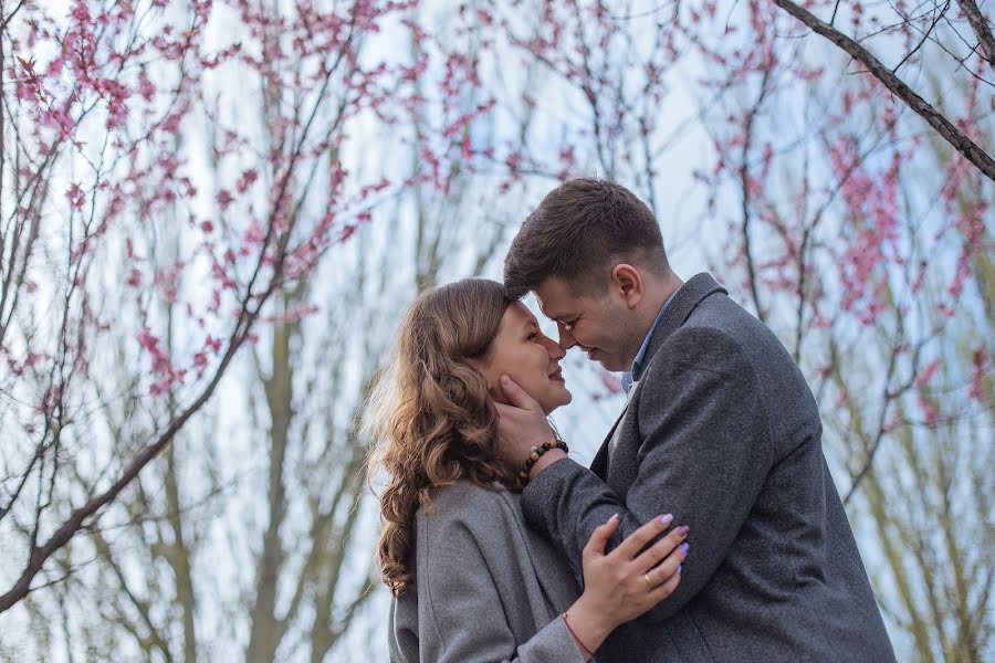 Fotografo di matrimoni Valentina Likina (likinaphoto). Foto del 25 aprile 2021