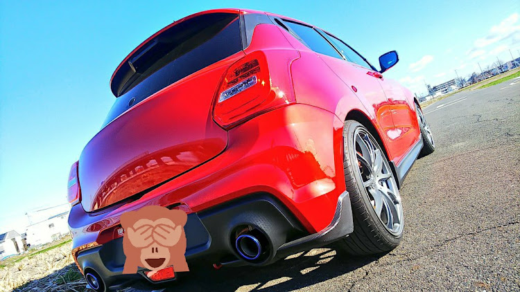 スイフトスポーツのDIY・朝のご挨拶・フロントだけは厳つい・zc33の日？・3日3日に関するカスタム事例の投稿画像3枚目