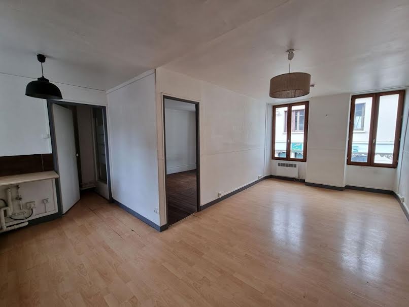 Location  appartement 1 pièce 39 m² à Moret-Loing-et-Orvanne (77250), 580 €