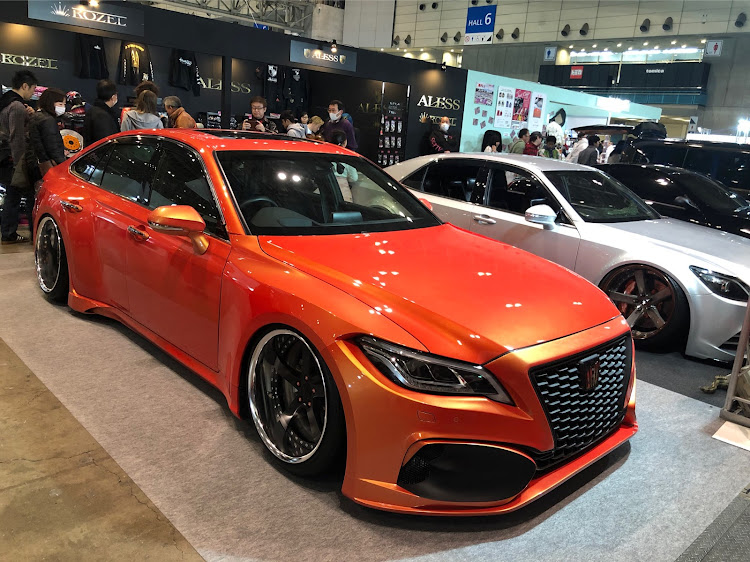 マコと真っ赤な騎士さんが投稿した東京オートサロン2020・色んなクラウン・vip style・個性溢れるカスタム・トヨタの代表格に関するカスタム事例の投稿画像1枚目