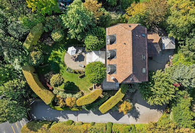 House with garden and terrace 2