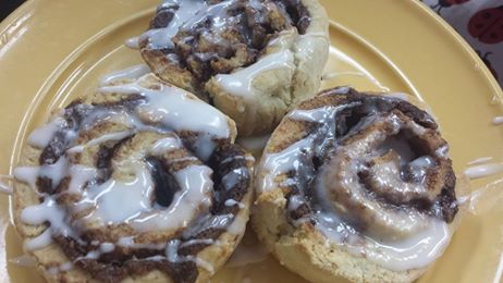 Gluten Free Cinnamon Rolls ~ seriously a dream come true! They even warm them up for you!