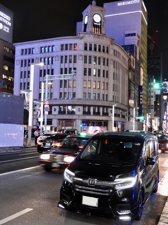 ステップワゴンの無限エアロ・レオニス・銀座・nikonに関するカスタム事例の投稿画像9枚目