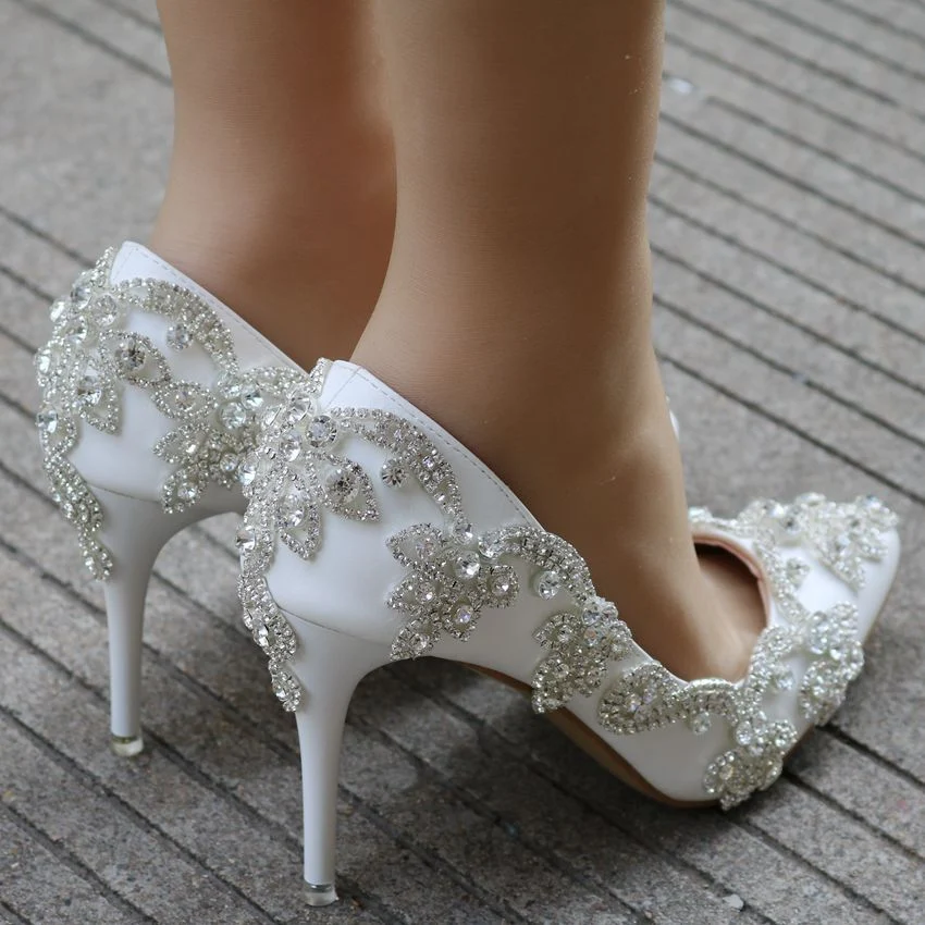 Escarpins à talons hauts en strass pour femmes, stilettos étincelants, parfaits pour les soirées et événements spéciaux, brillez de mille feux.
