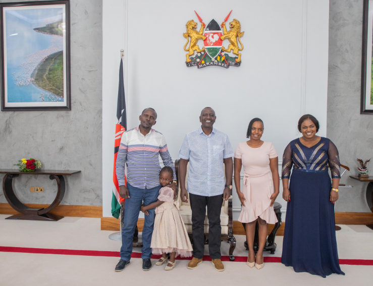 President William Ruto with four-year-old Tinsley Nduta and her parents; Agnes Wairimu and George Ngugi, and sister Maureen Wambeti at the State House on May 19, 2024.