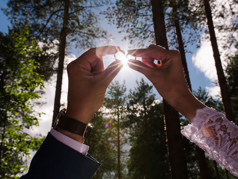 Fotógrafo de casamento Vladimir Timofeev (varta-art). Foto de 8 de setembro 2018