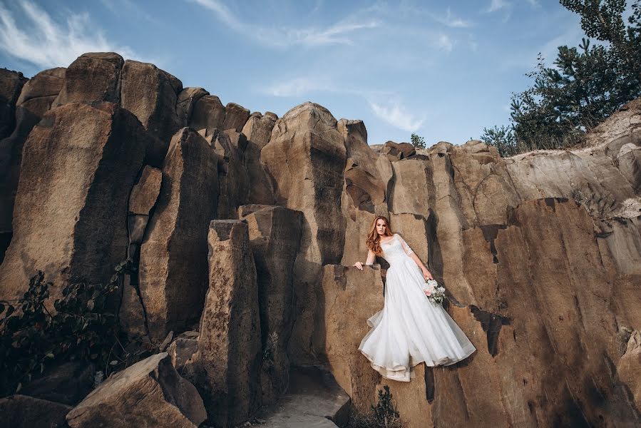 Fotografo di matrimoni Iren Bondar (bondariren). Foto del 20 settembre 2019