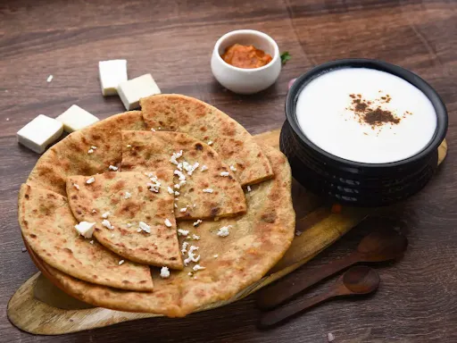 Aloo Paratha With Dahi And Pickle