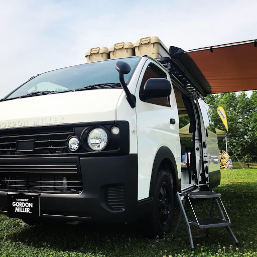 ハイエース のハイエース バンライフ Vanlife 丸目4灯 木目に関するカスタム メンテナンスの投稿画像 車のカスタム情報はcartune
