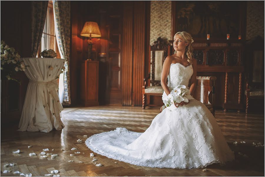 Wedding photographer Sergey Nikitin (medsen). Photo of 7 February 2013