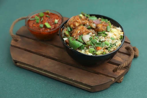 Paneer Chilli Gravy Bowl + Veg Fried Rice Or Veg Hakka Noodles+Dessert