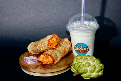 Italian Paneer Roll + Sitaphal Milkshake